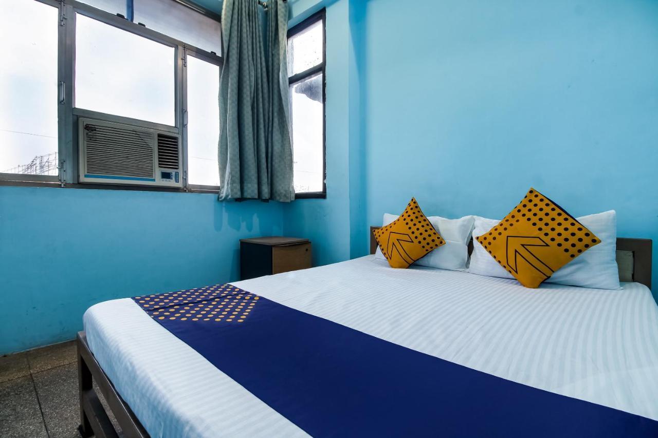 Spot On 40972 Hotel Gurubaksh Rāmpur エクステリア 写真