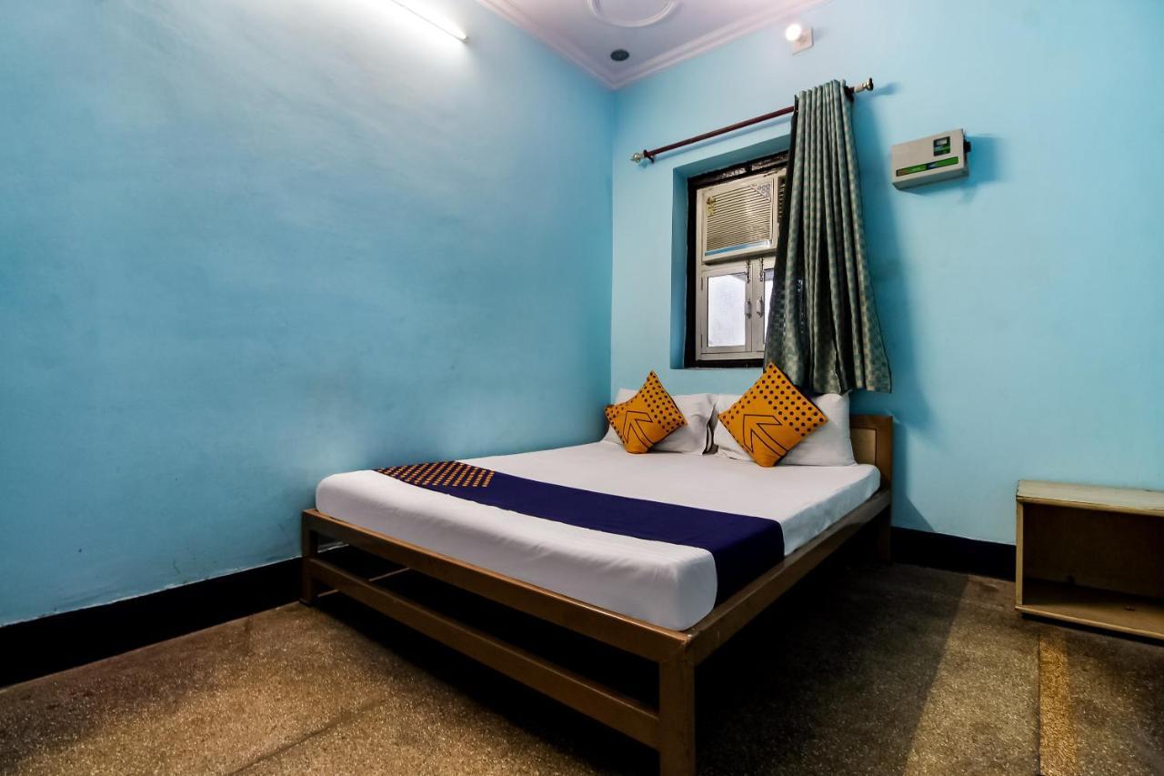 Spot On 40972 Hotel Gurubaksh Rāmpur エクステリア 写真