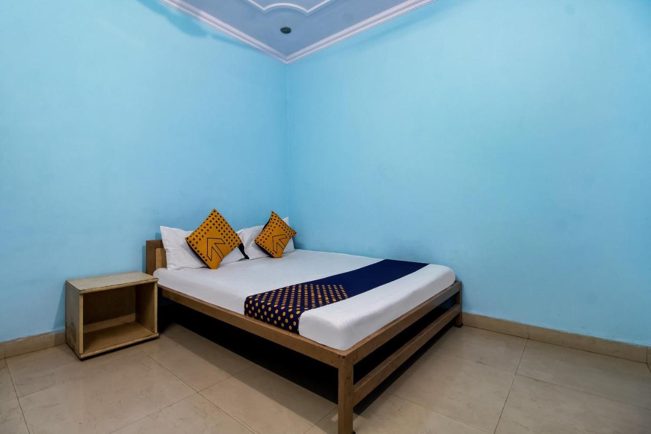 Spot On 40972 Hotel Gurubaksh Rāmpur エクステリア 写真