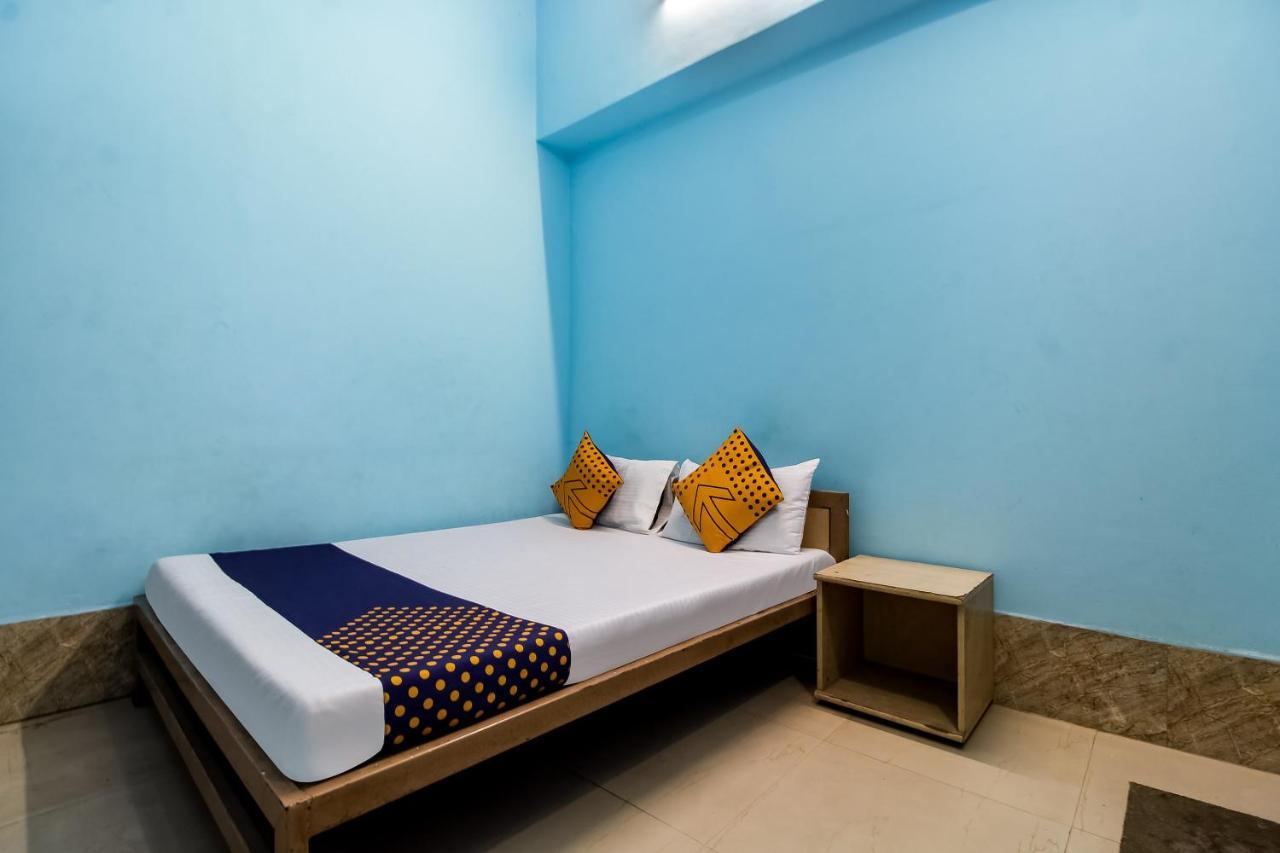 Spot On 40972 Hotel Gurubaksh Rāmpur エクステリア 写真