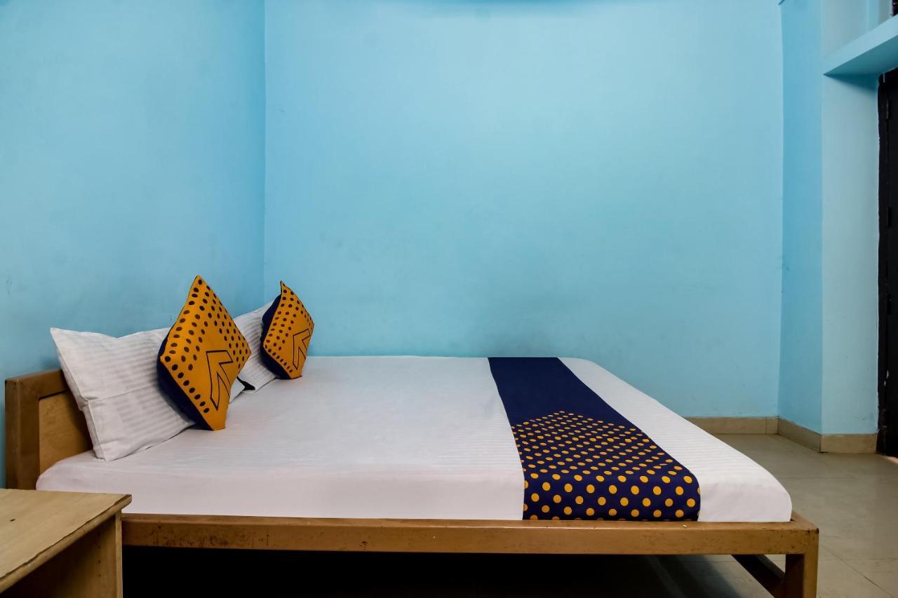 Spot On 40972 Hotel Gurubaksh Rāmpur エクステリア 写真
